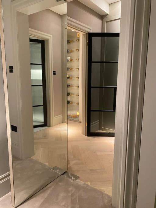 Luxury Georgian Apartment - 5 Minute Walk To Spa Bath Eksteriør billede