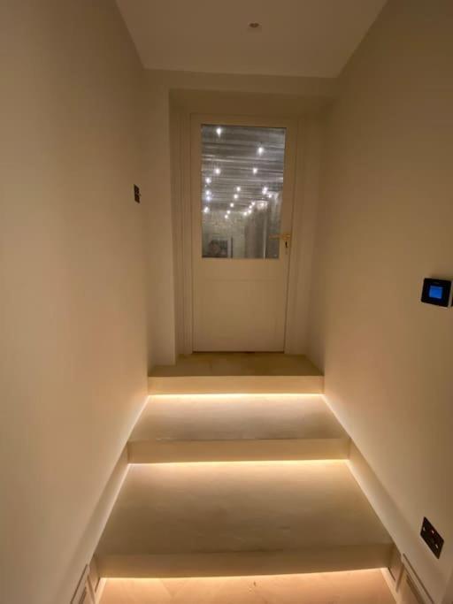 Luxury Georgian Apartment - 5 Minute Walk To Spa Bath Eksteriør billede