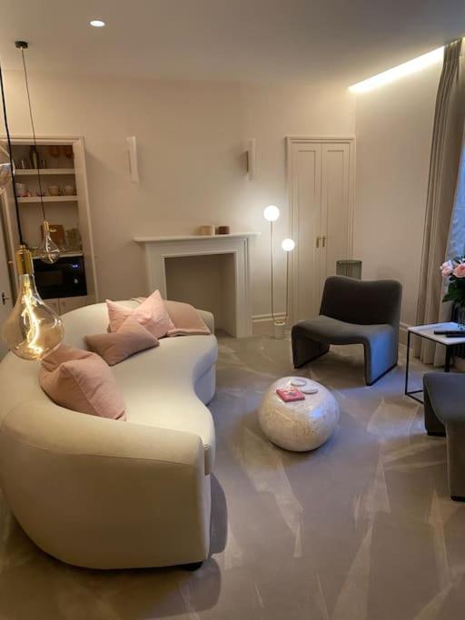 Luxury Georgian Apartment - 5 Minute Walk To Spa Bath Eksteriør billede