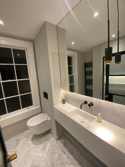 Luxury Georgian Apartment - 5 Minute Walk To Spa Bath Eksteriør billede